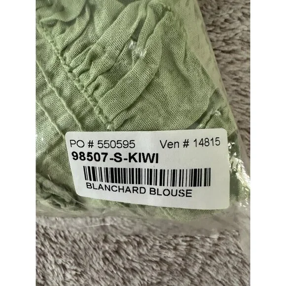 JP And Mattie Women’s Blanchard Ruffle Button Down Blouse Green Sz S New - Picture 13 of 13